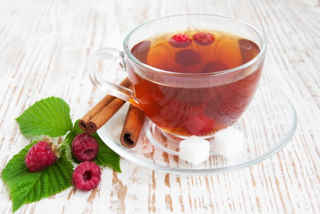 raspberry leaf tea with raspberries